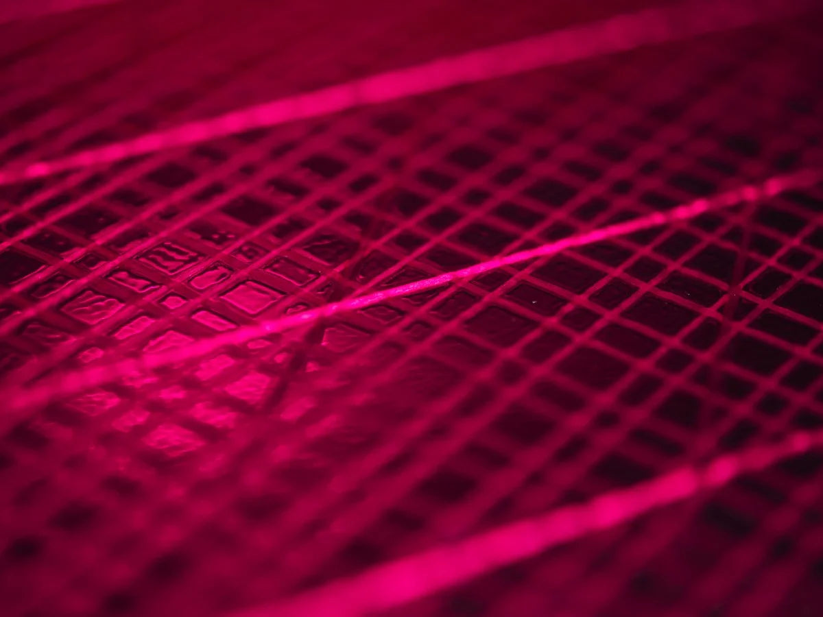 Tri-Axial X-Ply Fuchsia Thickness 2.0 mil Width 1.50m p/m